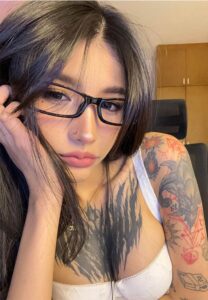 เนเน่-adorable