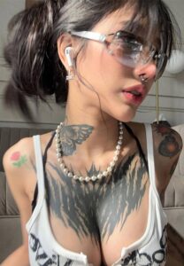 เนเน่-lovable