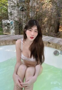 น้องน้ำตาลขม-แช่น้ำ