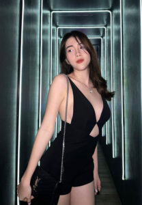 น้องน้ำตาลขม-หุ่นดี