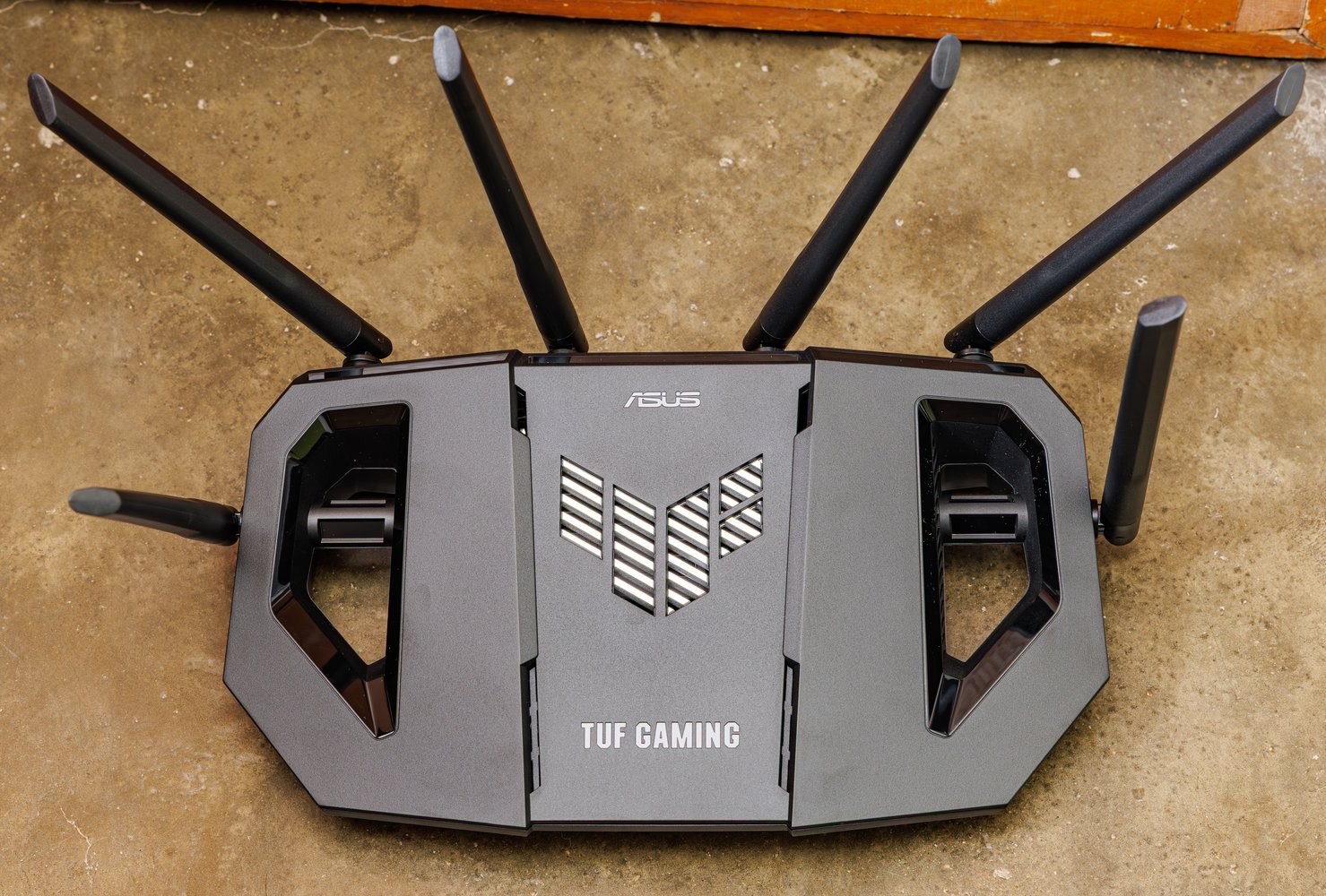 เสาอากาศกำลังส่งสูงของอุปกรณ์เราเตอร์เกมมิ่ง Wi-Fi 7